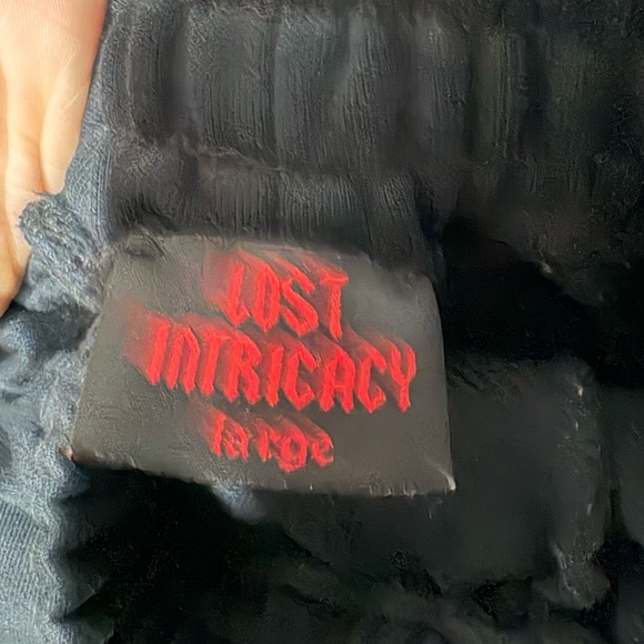 USED - Picture 2 of 6